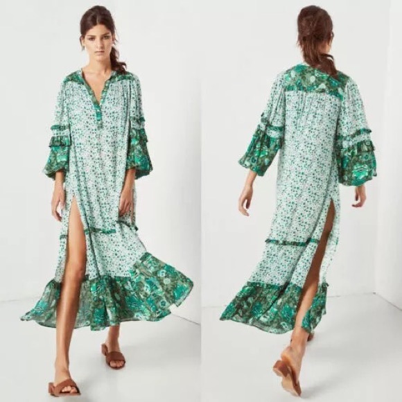 Customer Fav⭐️V Neck Maxi Dress. - Picture 5 of 8